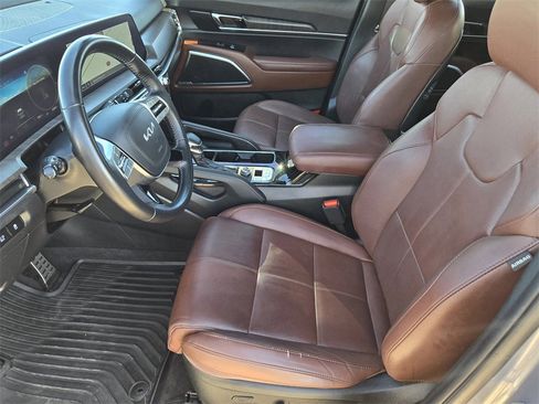 Used 2023 Kia Telluride SX image 10