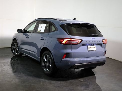 Used 2023 Ford Escape ST-Line w/ Tech Pack #1 AWD/4WD image 2