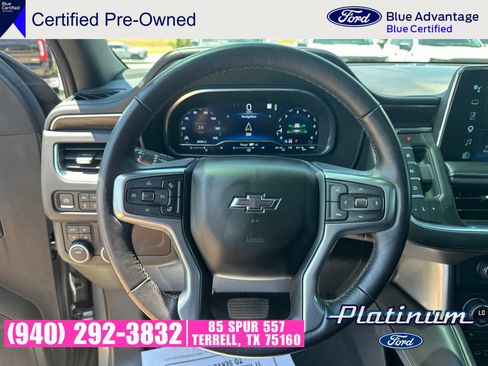 Used 2022 Chevrolet Tahoe Z71 w/ Luxury Package AWD/4WD image 19