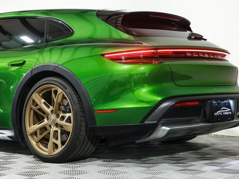 Used 2023 Porsche Taycan 4S AWD/4WD image 18
