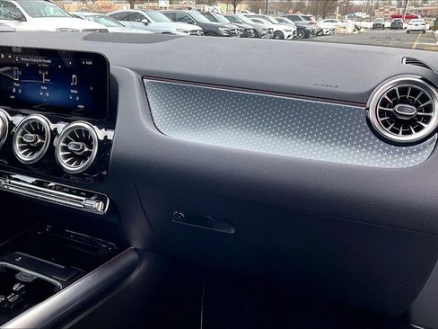 Used 2026 Mercedes-Benz GLA 250 4MATIC image 16