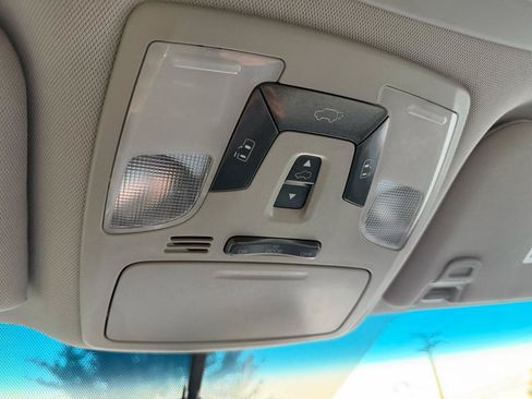 Used 2017 Toyota Sienna XLE w/ XLE Navigation Package FWD image 52