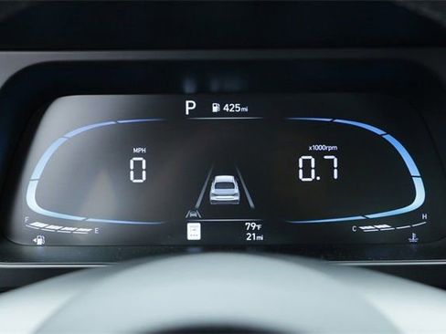 Certified 2026 Hyundai Elantra Sport image 12