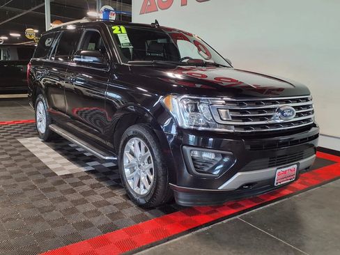 Used 2021 Ford Expedition XLT AWD/4WD image 2
