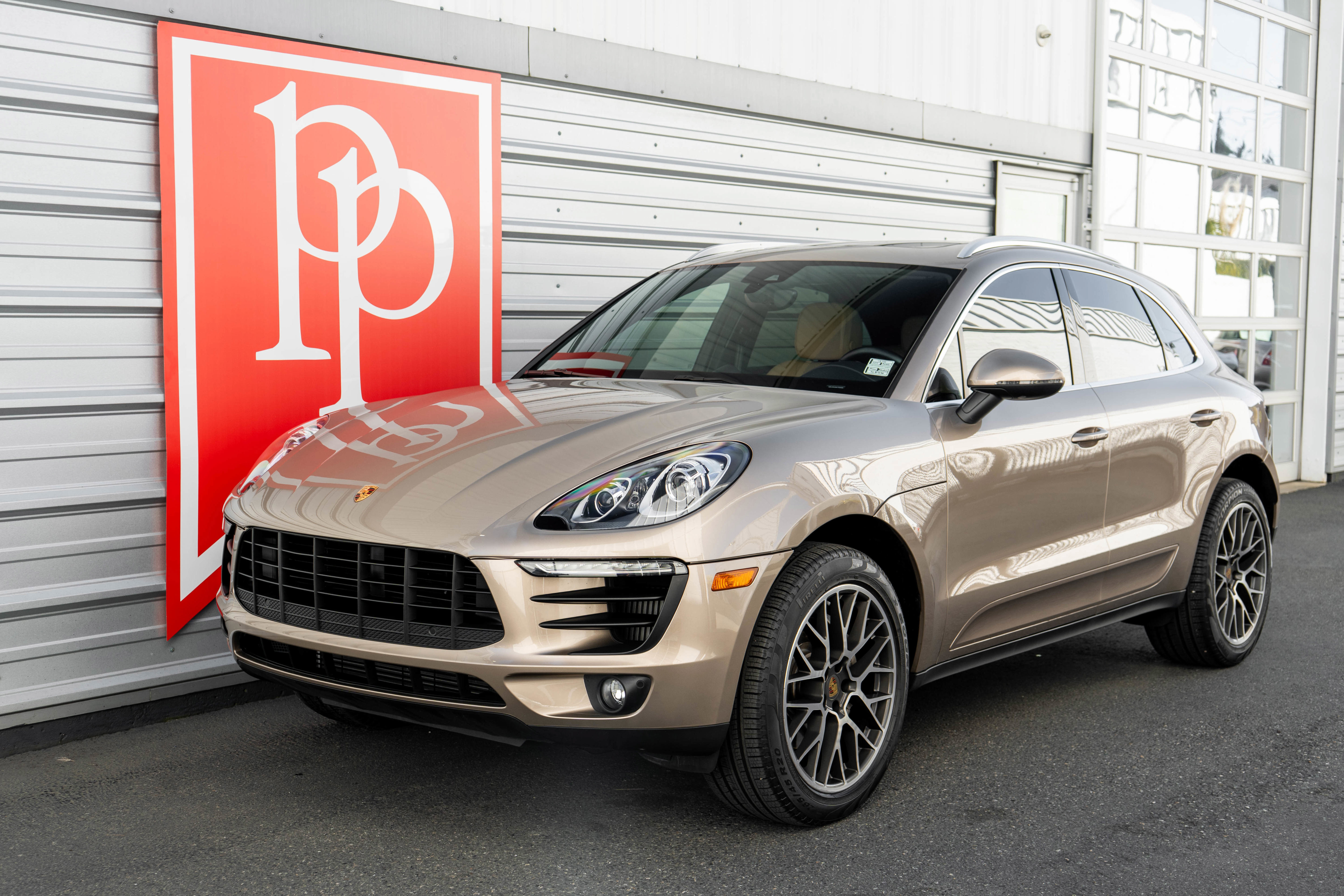 Used 2017 Porsche Macan S w/ Premium Package Plus AWD/4WD image 34