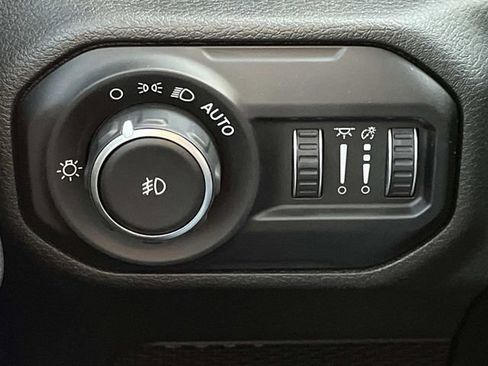 Used 2021 Jeep Wrangler Unlimited Rubicon image 31