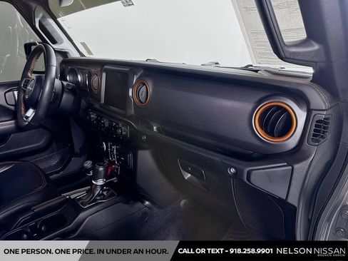 Used 2023 Jeep Gladiator Mojave w/ Cold Weather Group AWD/4WD image 28