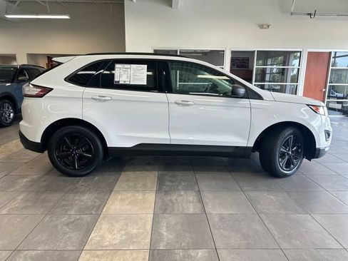 Used 2018 Ford Edge SE AWD/4WD image 11