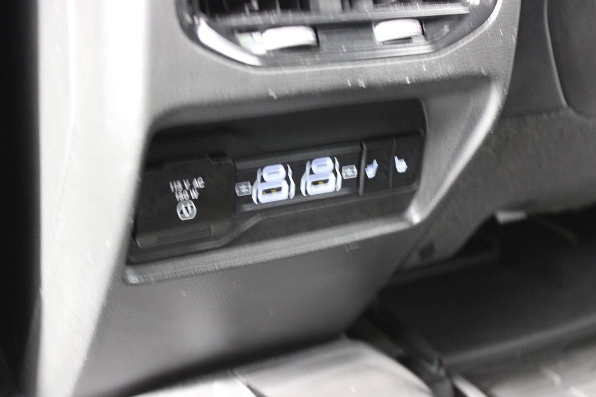 Used 2023 Jeep Grand Cherokee Trailhawk AWD/4WD image 32
