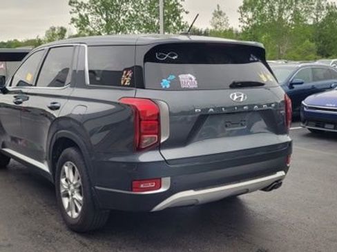 Used 2022 Hyundai Palisade SE AWD/4WD image 2
