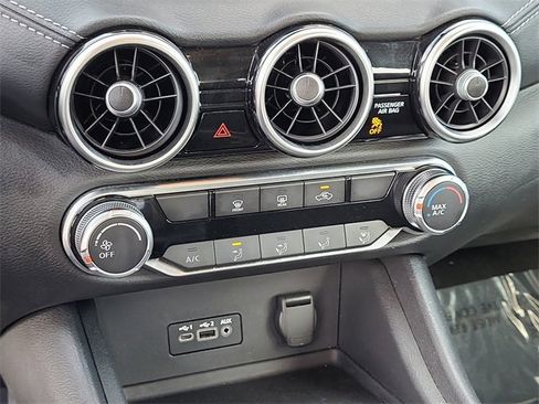 Used 2023 Nissan Sentra SV image 14