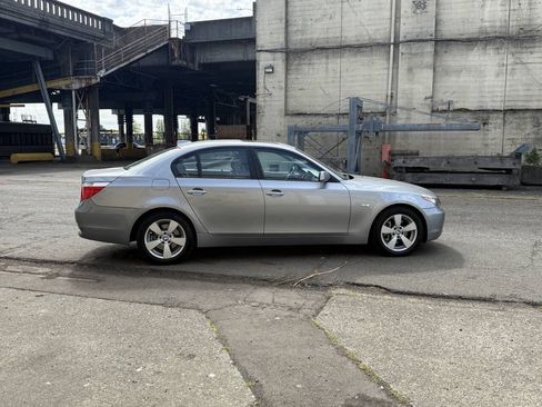 Used 2007 BMW 530xi Sedan AWD/4WD image 11
