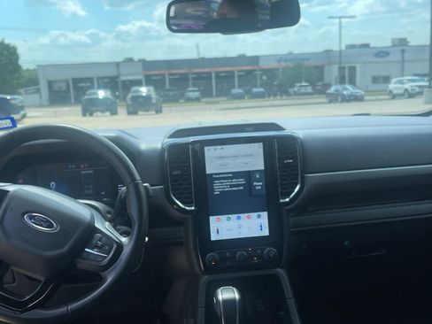 Used 2024 Ford Ranger XLT RWD image 14