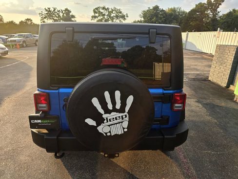 Used 2015 Jeep Wrangler Unlimited Sport w/ Quick Order Package 24S image 9