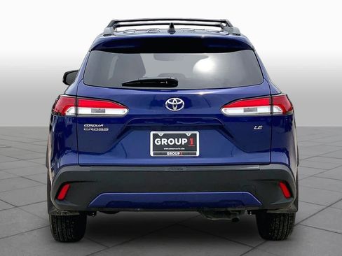 Used 2025 Toyota Corolla Cross LE FWD image 5