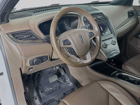 Used 2017 Lincoln MKC Reserve w/ Lincoln MKC Climate Package AWD/4WD image 9