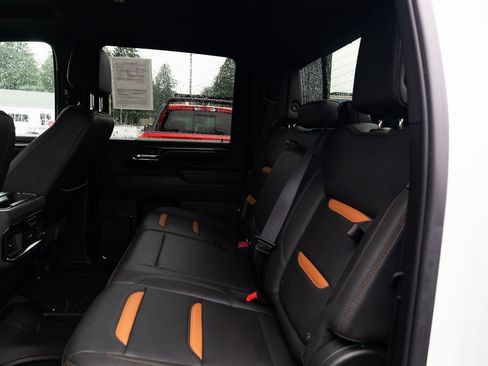 Used 2024 GMC Sierra 2500 AT4 w/ Technology Package image 19