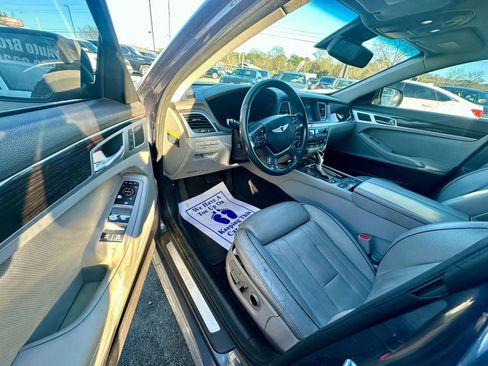 Used 2016 Hyundai Genesis 3.8 w/ Option Group 03 RWD image 5