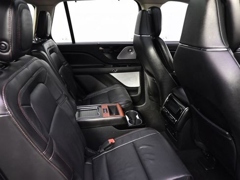 Used 2020 Lincoln Aviator Reserve w/ Equipment Group 202A AWD/4WD image 17