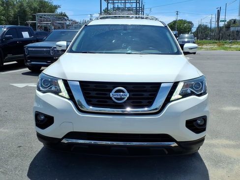 Used 2020 Nissan Pathfinder SL FWD image 2
