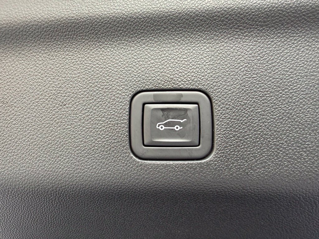 Used 2024 Cadillac Escalade V AWD/4WD image 37