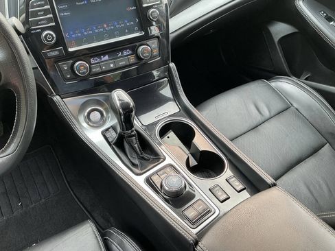 Used 2016 Nissan Maxima 3.5 SL w/ Interior Lighting Package FWD image 19