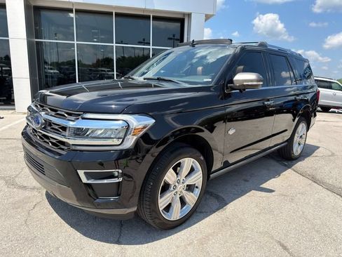 Used 2024 Ford Expedition King Ranch AWD/4WD image 3
