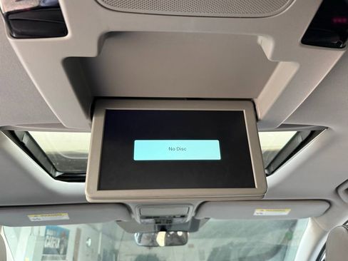 Used 2018 Honda Odyssey Touring image 15