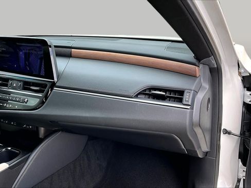Certified 2025 Lexus ES 350 w/ Premium Package FWD image 19