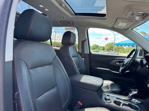 Used 2021 Chevrolet Traverse Premier w/ Redline Edition AWD/4WD image 26