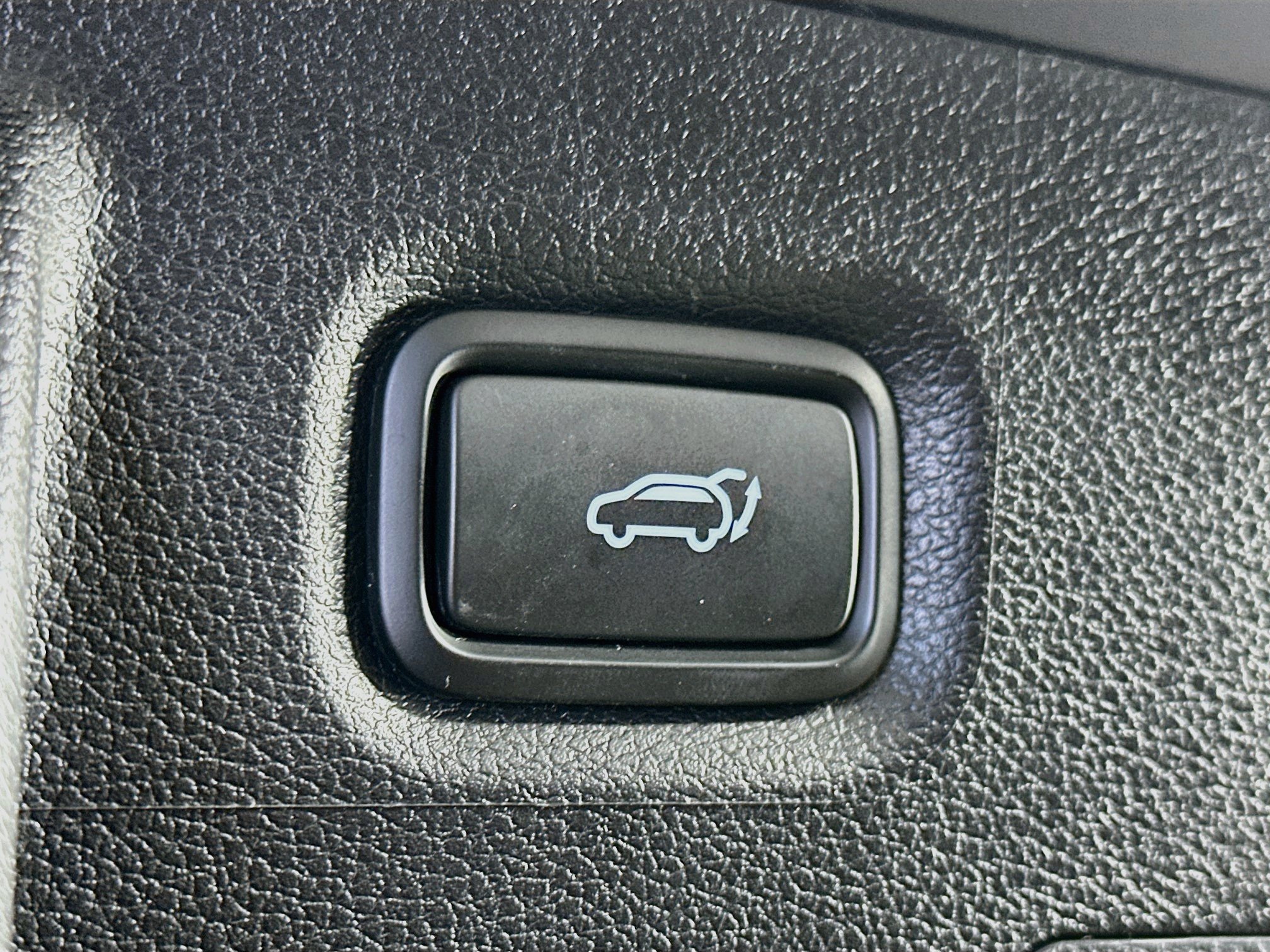 Used 2023 Hyundai Santa Fe SEL FWD image 29