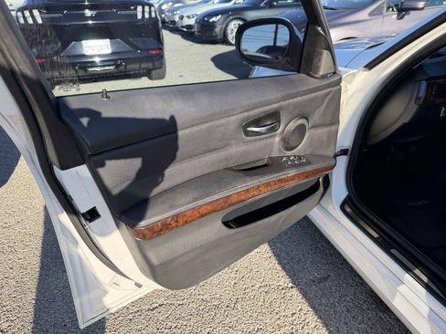 Used 2011 BMW 328i Sedan RWD image 15
