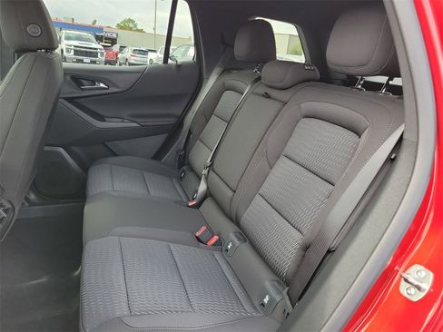 New 2026 Chevrolet Equinox LT image 24