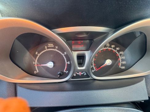 Used 2011 Ford Fiesta SE w/ 202A Rapid Spec Order Code image 31