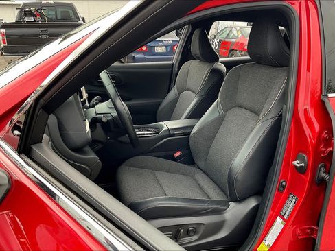 Used 2024 Toyota Crown XLE image 7