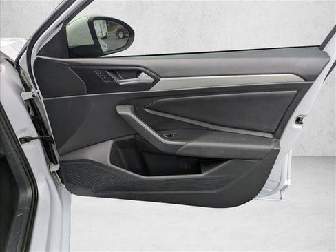 Used 2019 Volkswagen Jetta S image 24