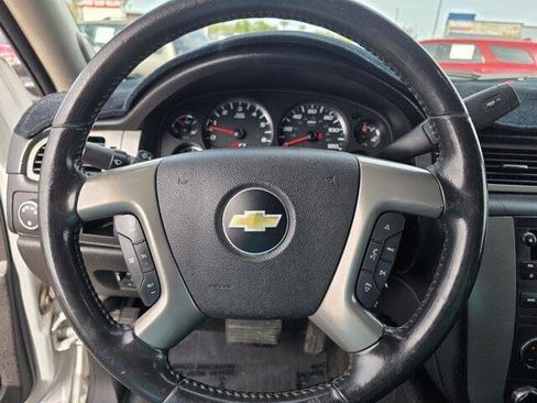 Used 2012 Chevrolet Avalanche LT w/ Suspension Package, Off-Road image 24