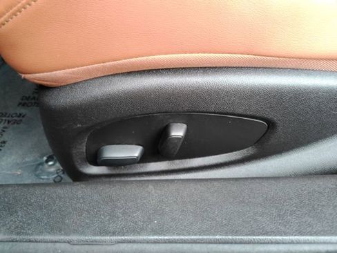 Used 2017 Chevrolet Camaro SS image 13