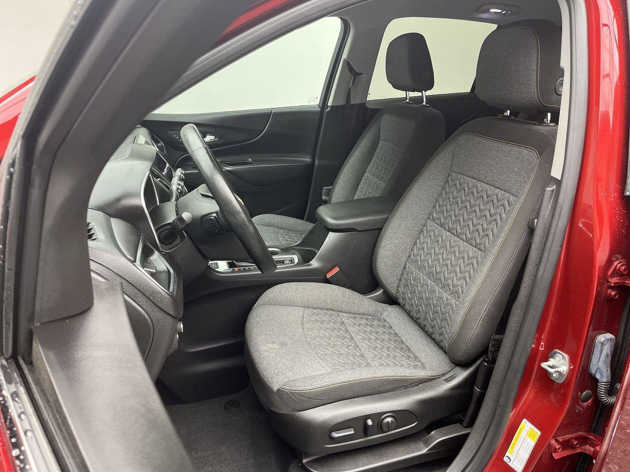 Certified 2024 Chevrolet Equinox LT AWD/4WD image 8