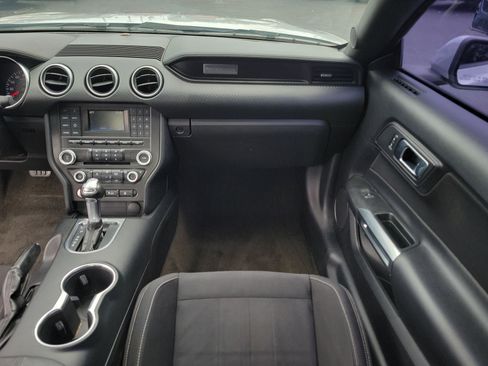 Used 2018 Ford Mustang EcoBoost image 12
