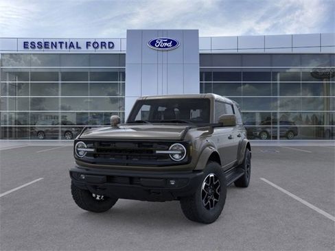 New 2025 Ford Bronco Outer Banks image 2