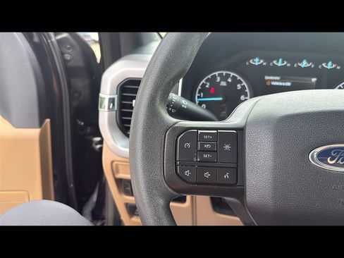 Used 2023 Ford F150 XLT image 13