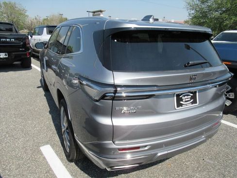 New 2026 Buick Enclave Avenir w/ Super Cruise Package image 5