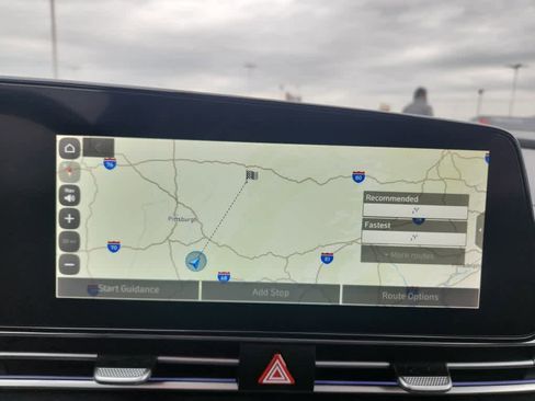 Used 2024 Hyundai Elantra SEL w/ Convenience Package image 27