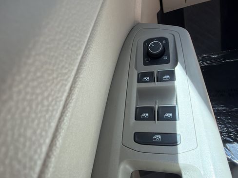 Used 2018 Volkswagen Atlas SEL Premium AWD/4WD image 25