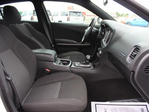 Used 2023 Dodge Charger SXT image 9