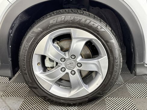 Used 2020 Honda HR-V LX image 36