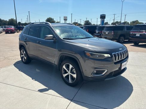 Used 2021 Jeep Cherokee Limited AWD/4WD image 9