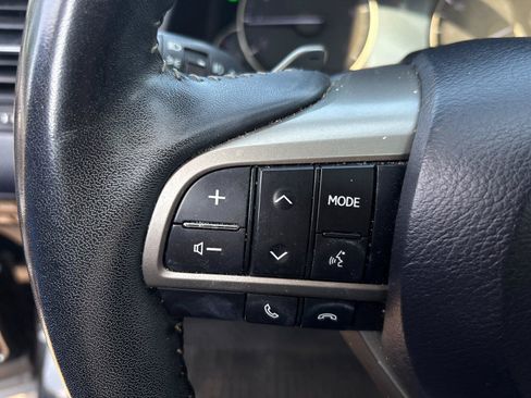 Used 2020 Lexus RX 350 FWD w/ Luxury Package image 18