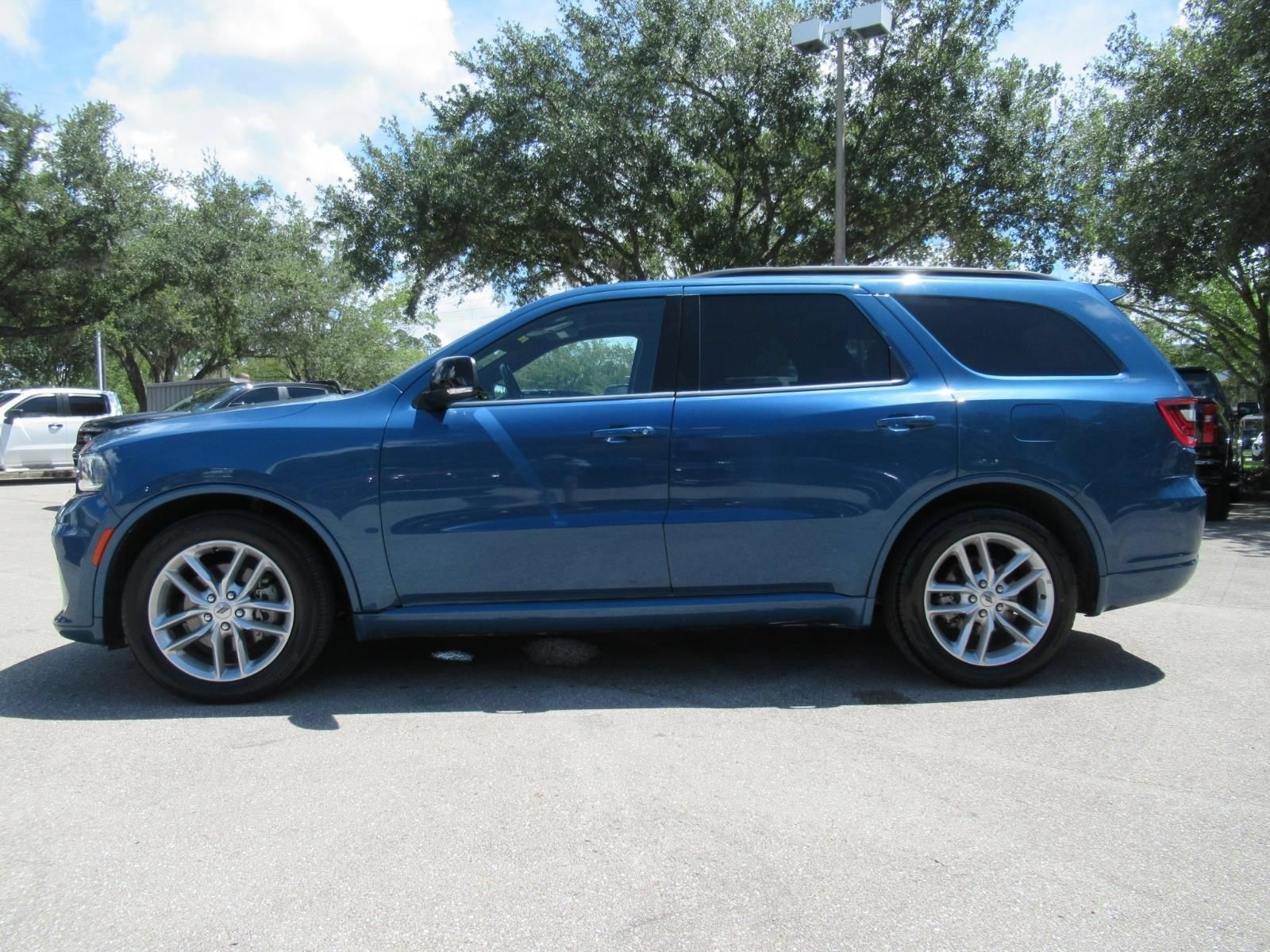 Used 2024 Dodge Durango GT RWD image 4